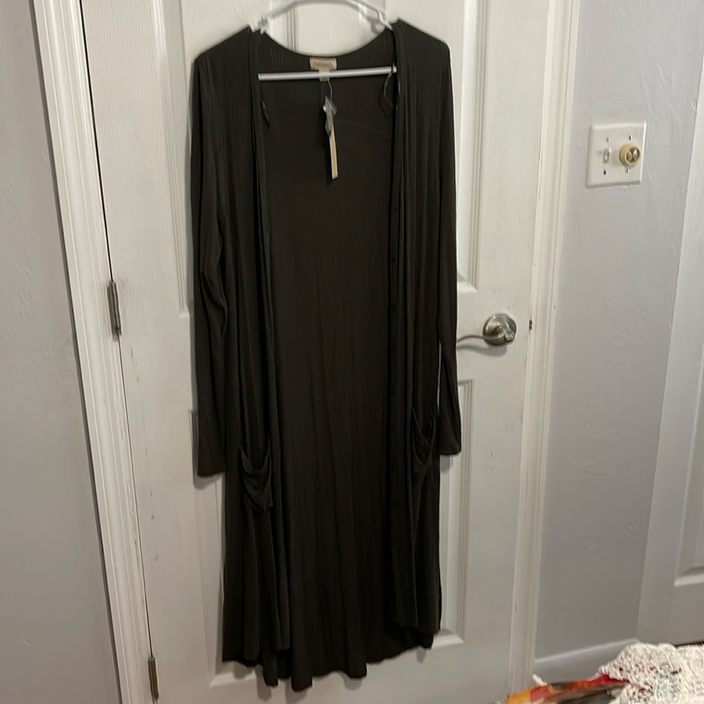 Green long sleeve long cardigan